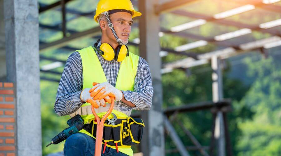 Professional gutter cleaning in Boswell, IN